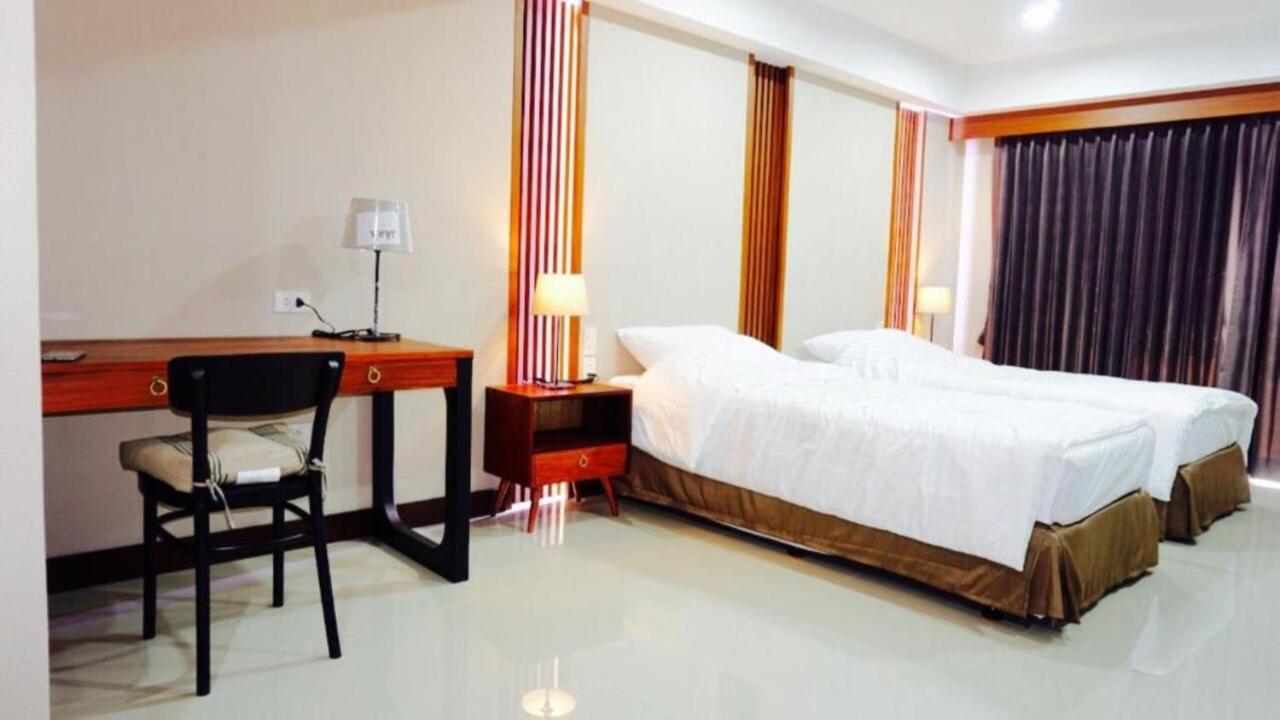Room58 Bangkok Exterior photo