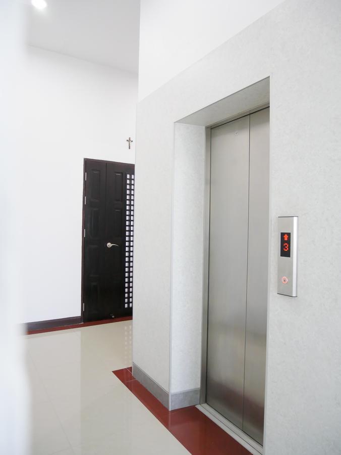 Room58 Bangkok Exterior photo