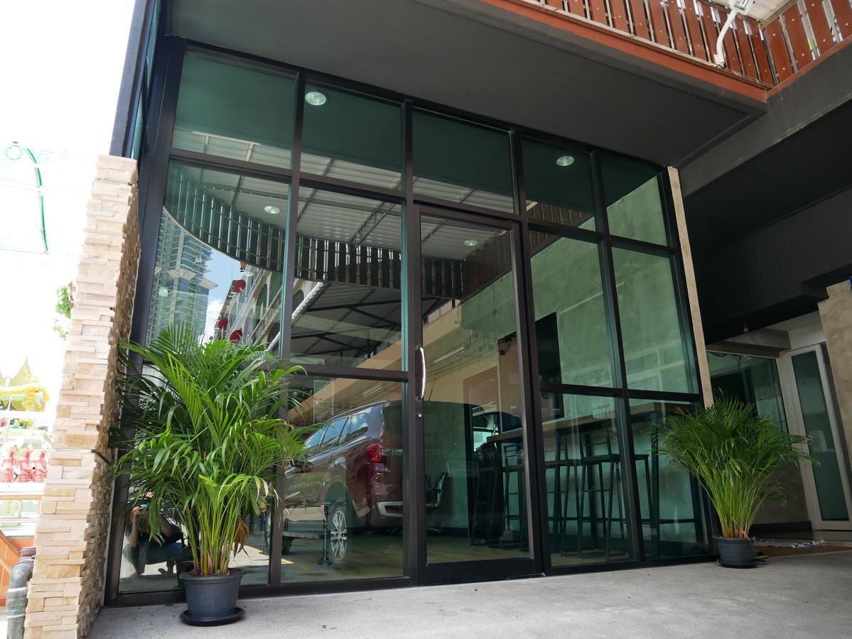 Room58 Bangkok Exterior photo